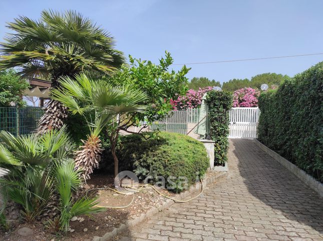 Villetta a schiera in residenziale in SS16 1