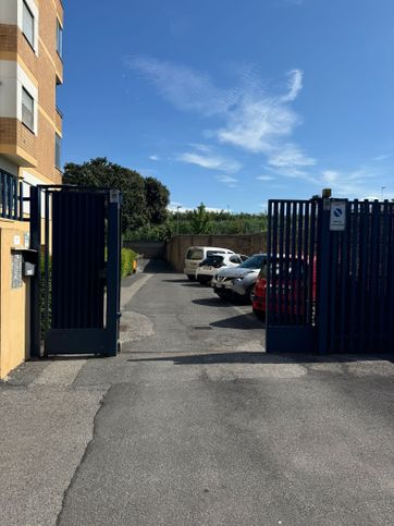 Garage/posto auto in residenziale in Via Sillano 29