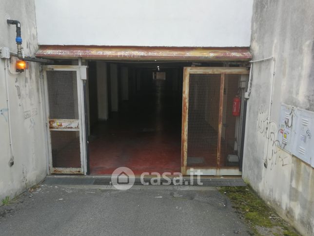 Garage/posto auto in residenziale in Via Luigi Einaudi 33