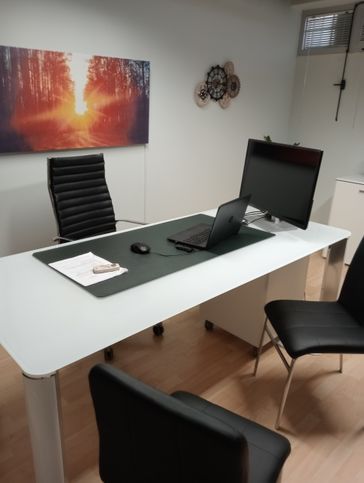 Ufficio in commerciale in Vicolo Nicola Antonio Porpora 10