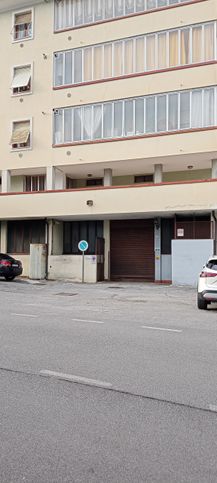 Capannone in commerciale in Via Ragazzi del 99 16