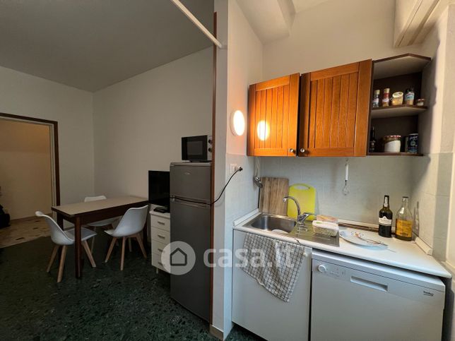 Appartamento in residenziale in Via Enrico Tazzoli 11