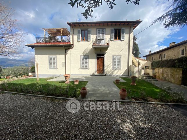 Appartamento in residenziale in Piazza Mino da Fiesole