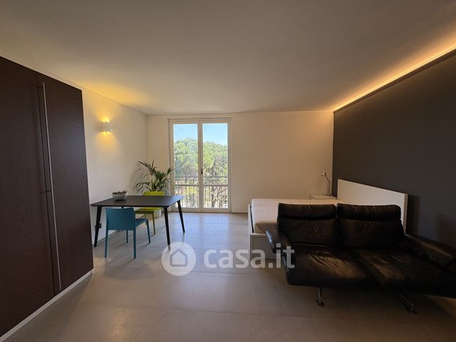 Appartamento in residenziale in Via dei Carantani