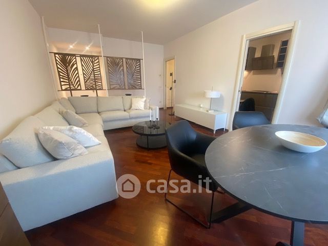 Appartamento in residenziale in Via Parisio