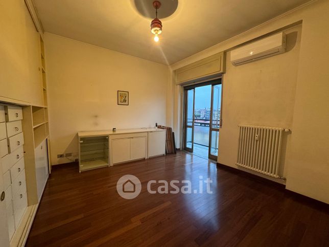 Appartamento in residenziale in Via Lomellina 48