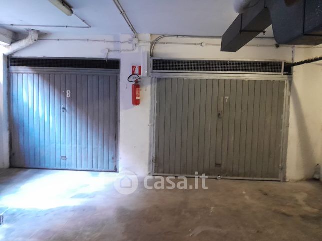 Garage/posto auto in residenziale in Viale dei Colli Portuensi