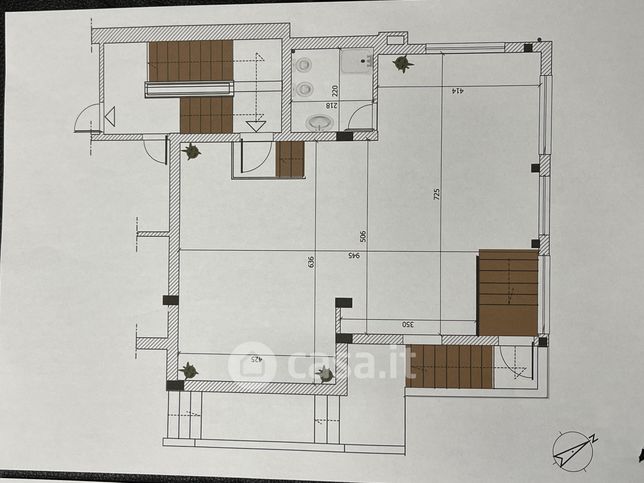 Ufficio in commerciale in Via Prassitele 11
