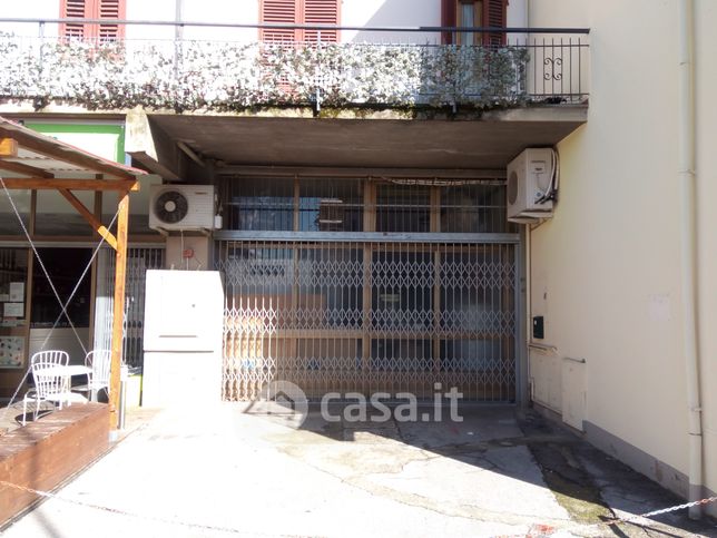 Capannone in commerciale in Via Italia 14/d