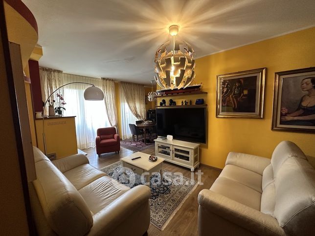 Appartamento in residenziale in Via Paolo de Muro 1