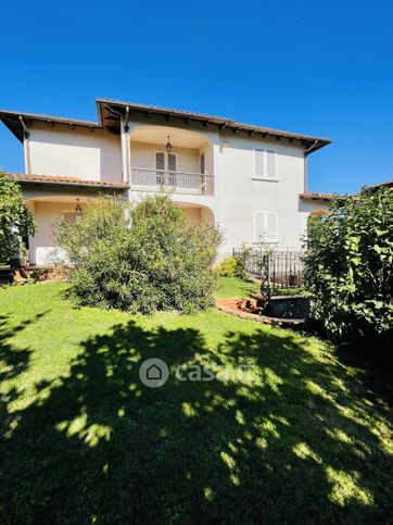 Villa in residenziale in 