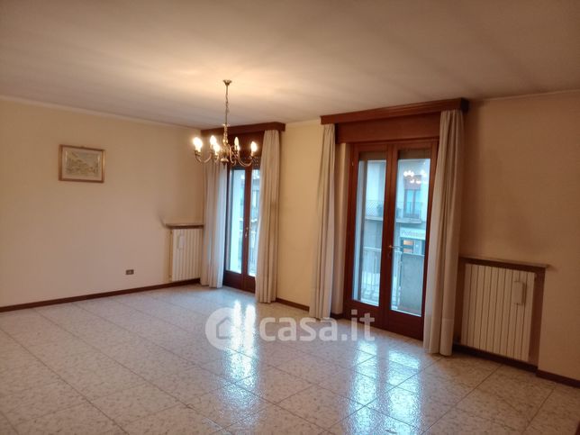 Appartamento in residenziale in Via IV Novembre