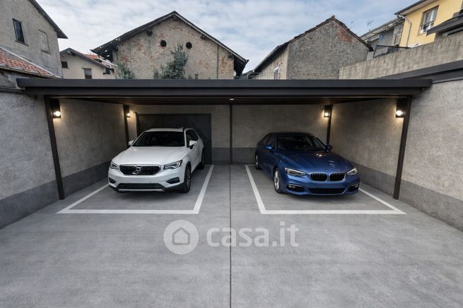 Box/posto auto in residenziale in Via Piave 3