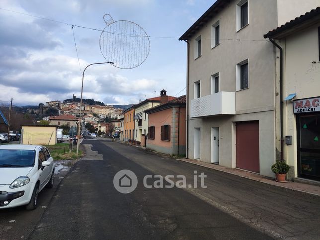 Appartamento in residenziale in Via Adua 148