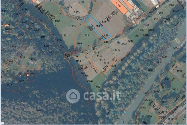 Terreno agricolo in commerciale in Località Gattaro 3