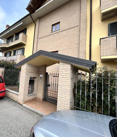 Appartamento in residenziale in Via Vernate