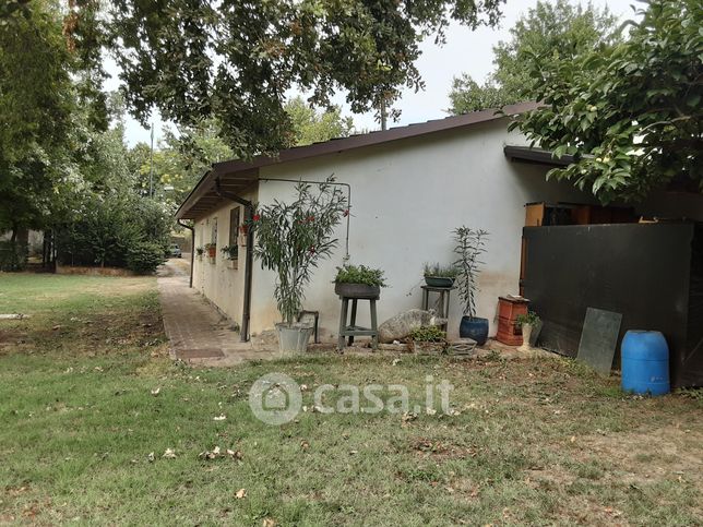 Rustico/casale in residenziale in Via Sott'Argine Motta 39