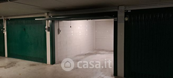 Garage/posto auto in residenziale in Via Cesare Corte 20