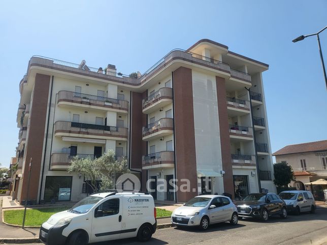 Attico/mansarda in residenziale in Via Foro Appio 5