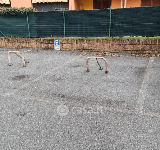 Box/posto auto in residenziale in Via L. Franzosini 47