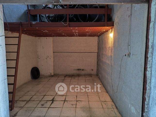 Box/posto auto in residenziale in Corso Pietro Pisani 90
