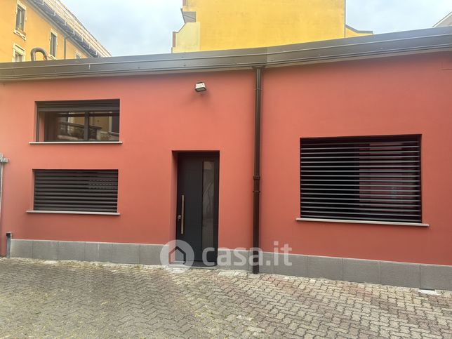 Casa indipendente in residenziale in Via Privata Solone
