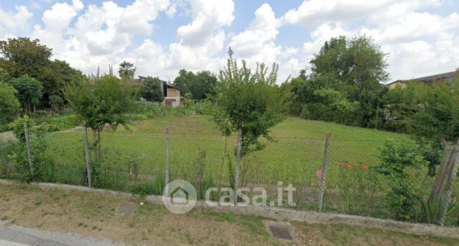 Terreno edificabile in residenziale in Via Lazzaretto 19