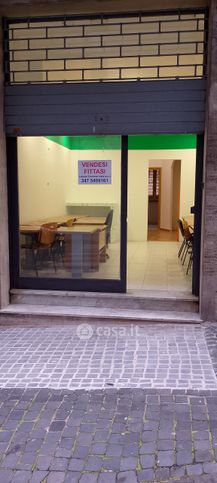 Negozio/locale commerciale in commerciale in Via Serafino Soldi 24