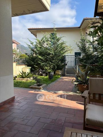 Villetta a schiera in residenziale in Via Rinchiostra