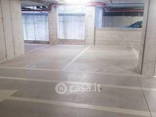 Box/posto auto in residenziale in Via Brigata Partigiana Ugo Muccini 50