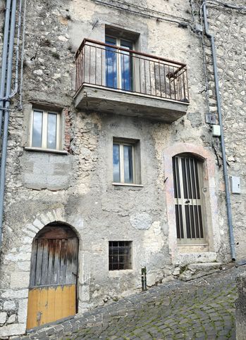 Casa indipendente in residenziale in Via Olmo 7