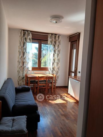 Appartamento in residenziale in Via Vincenzo Civerchio 4