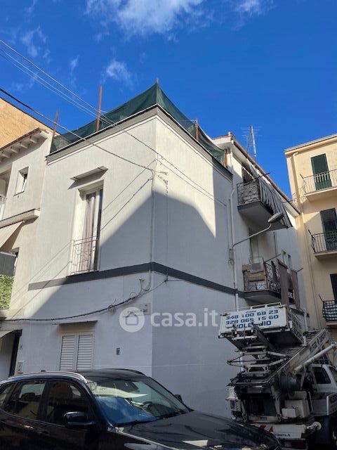 Appartamento in residenziale in Via Luici Pedone Lauriel 6