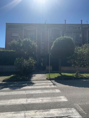 Appartamento in residenziale in Via Esino