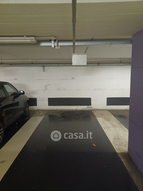 Garage/posto auto in residenziale in Via Ferdinando Magellano 13 /A