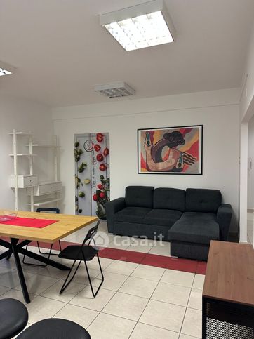 Ufficio in commerciale in Via Luigi Marsico 14