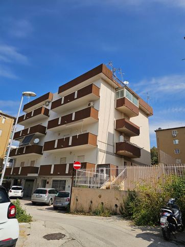 Appartamento in residenziale in Via PLUTONE 5