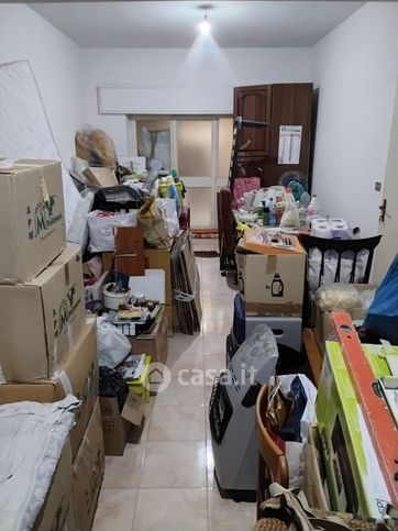 Box/posto auto in residenziale in Via Trieste 2