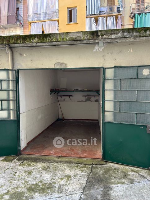 Garage/posto auto in residenziale in Via Nicola Porpora 39