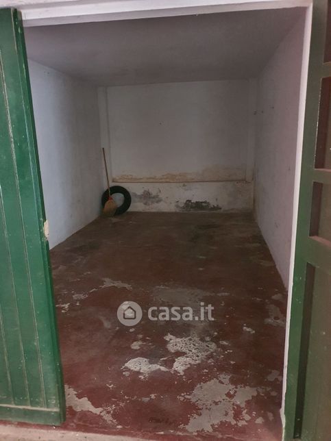 Garage/posto auto in residenziale in Viale della Rimembranza 47