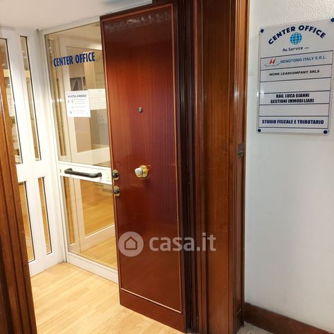 Ufficio in commerciale in Piazza di Villa Carpegna 58