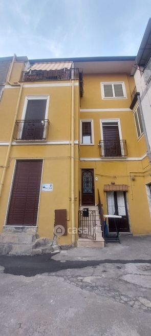 Casa indipendente in residenziale in Via Gesù Giuseppe e Maria