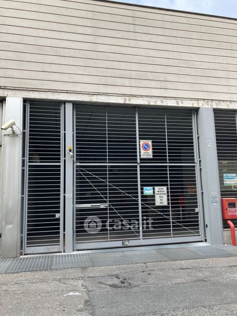 Garage/posto auto in residenziale in Via dei Mille 11