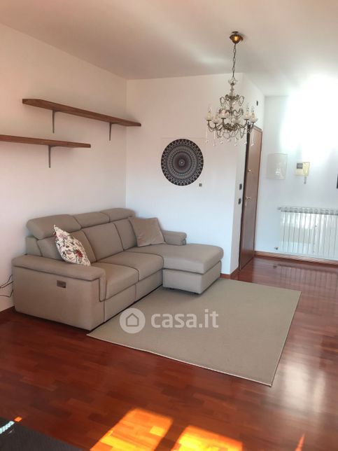 Appartamento in residenziale in Via Malaga 14