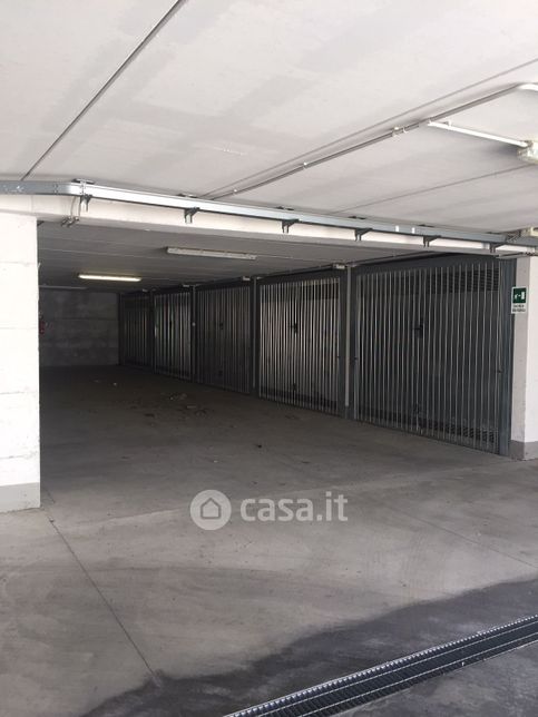 Garage/posto auto in residenziale in Via Montegrappa