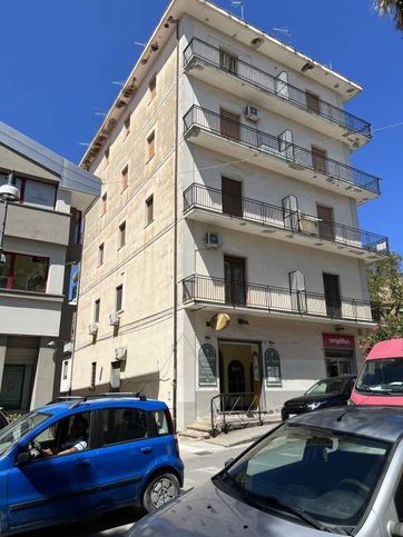 Appartamento in residenziale in Via Bovio 3
