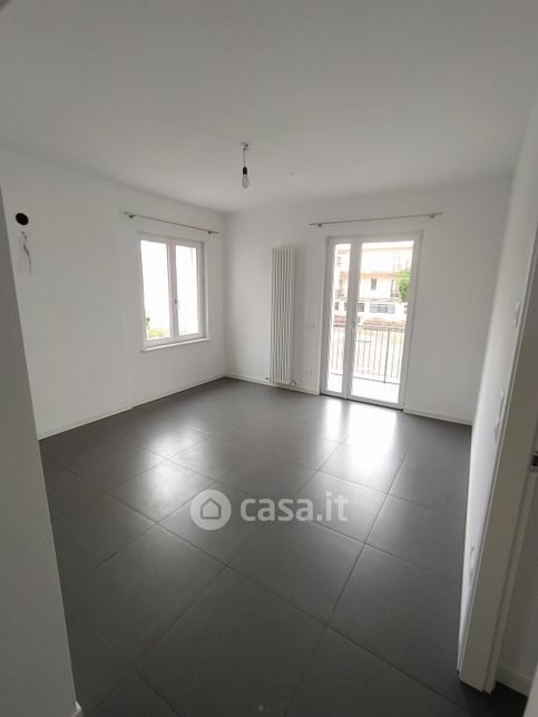 Appartamento in residenziale in Viale Scalabrini