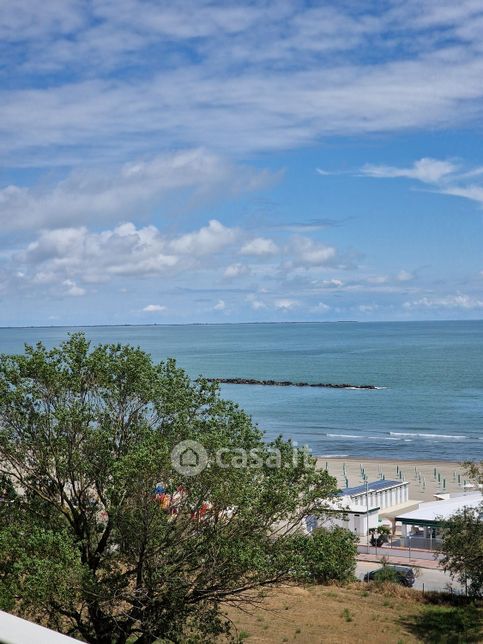 Attico/mansarda in residenziale in Lungomare Italia
