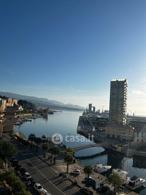 Appartamento in residenziale in Piazza Salinari