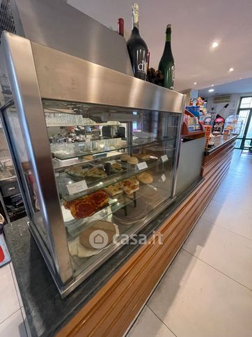 Attivitã /licenza (con o senza mura) in commerciale in Via Ernesto Chiappori